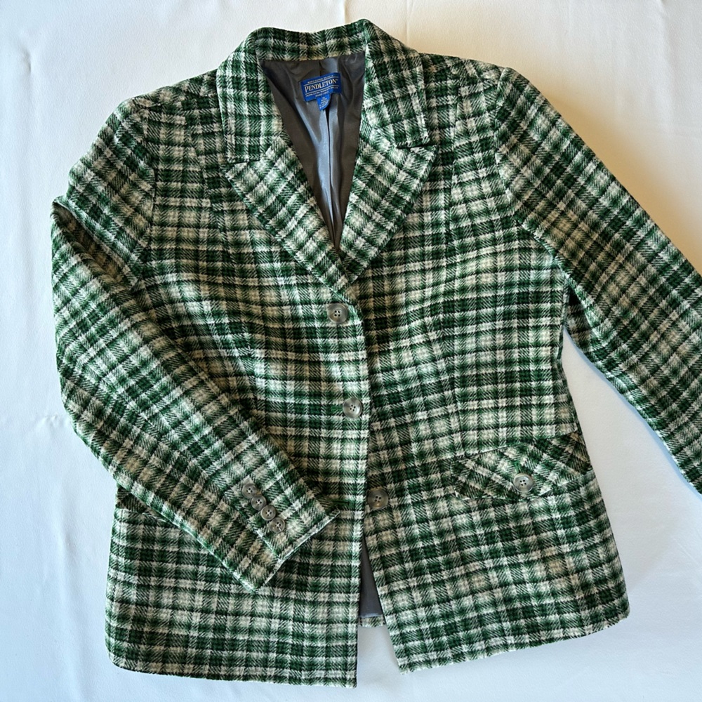 Beautiful Green Wool Pendleton Jacket! Size 14 P. Perfect Fall & Evermore Vibes!